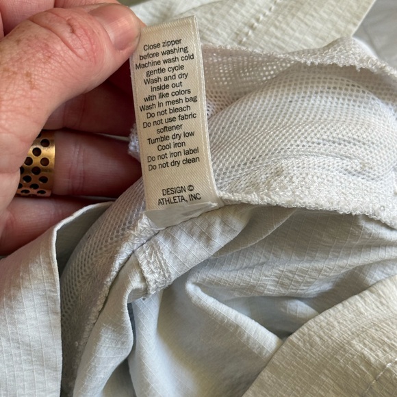 Athleta Trekkie Cargo Shorts - Picture 7 of 7